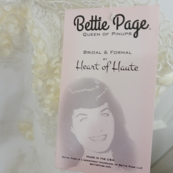 NWT Bettie Page Heart of Haute Wedding Dress Plus Size 22 - Picture 3 of 5